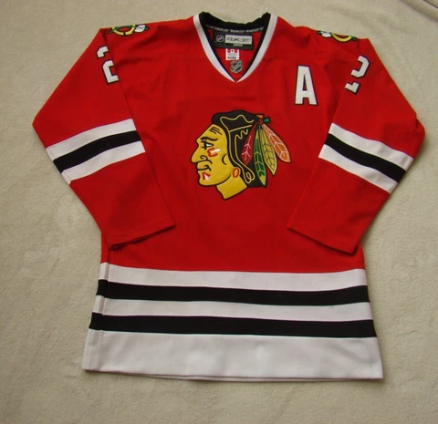 Reebok Chicago Blackhawks Duncan Keith  jersey CCM size 50 fight strap stitched Cover