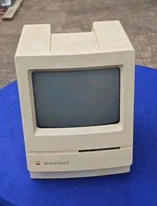 Vintage Macintosh Classic II Apple Computer M4150 For Parts Or Repair 1991  - Picture 1 of 11