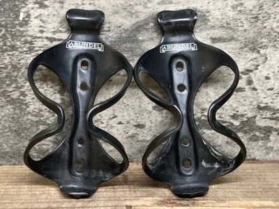 Par de jaulas para botellas de carbono ARUNDEL negras ligeras alta rigidez precio premium Foto 1 de 4