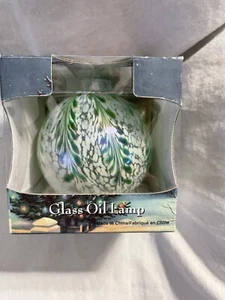 TRADITIONS handgeblasene Glasöllampe runde Kugel grün & weiß wirbel - NEU - Bild 1 von 9
