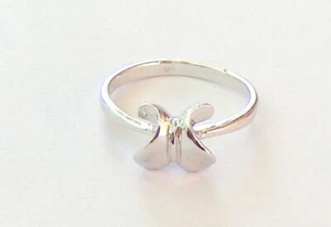BEAUTIFUL PURE SILVER RING SIZE 8.25 FREE SHIPPING  SR 10 - Picture 1 of 2