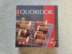Quoridor Mini by Gigamic 1997 Original Release Packaging Factory Sealed Mensa - Picture 1 of 6