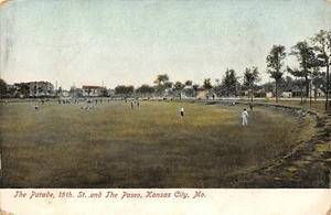 Postal de colección de 1900 The Parade, 15th St. And The Paseo Scene Kansas City, MO - Imagen 1 de 2