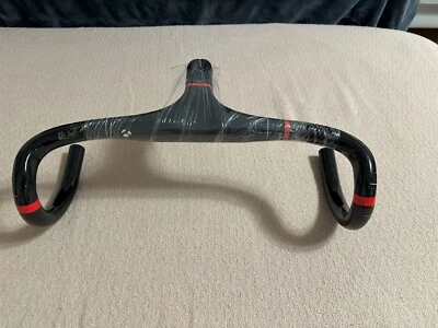 Bontrager XXX Aero Handlebar 44cm VR-CF OCLV Carbon 125mm Drop - 85mm Reach - Image 1 of 4