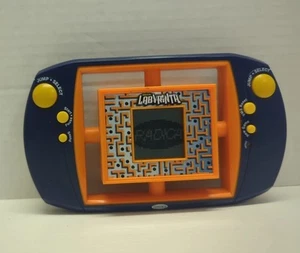 RADICA LABYRINTH MAZE GAME ELECTRONIC HANDHELD PUZZLE LCD TOY TRAVEL TESTED - Picture 1 of 6
