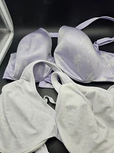 Bali Bras 42 C Lavender And White Floral Lot Of 2 Full Coverage Underwire - Picture 1 of 9