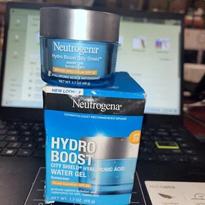 Gel hidratante facial de agua con ácido hialurónico Neutrogena Hydro Boost - 1,7 oz - Imagen 1 de 3