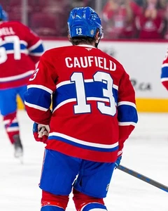 Foto de hockey Cole Caufield acción de patinaje Montreal Canadiens 8x10 NHL - Imagen 1 de 1