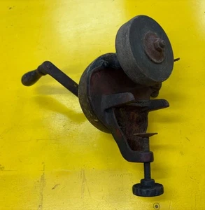 Vintage Handkurbel Steinschleifscheibenschärfer Clamp-On Tischhalterung defekt - Bild 1 von 18