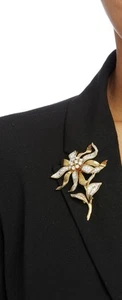 Precioso Broche Flor David Webb Vintage Platino y Diamante Amarillo 18K 4.9 CTW - Imagen 1 de 8