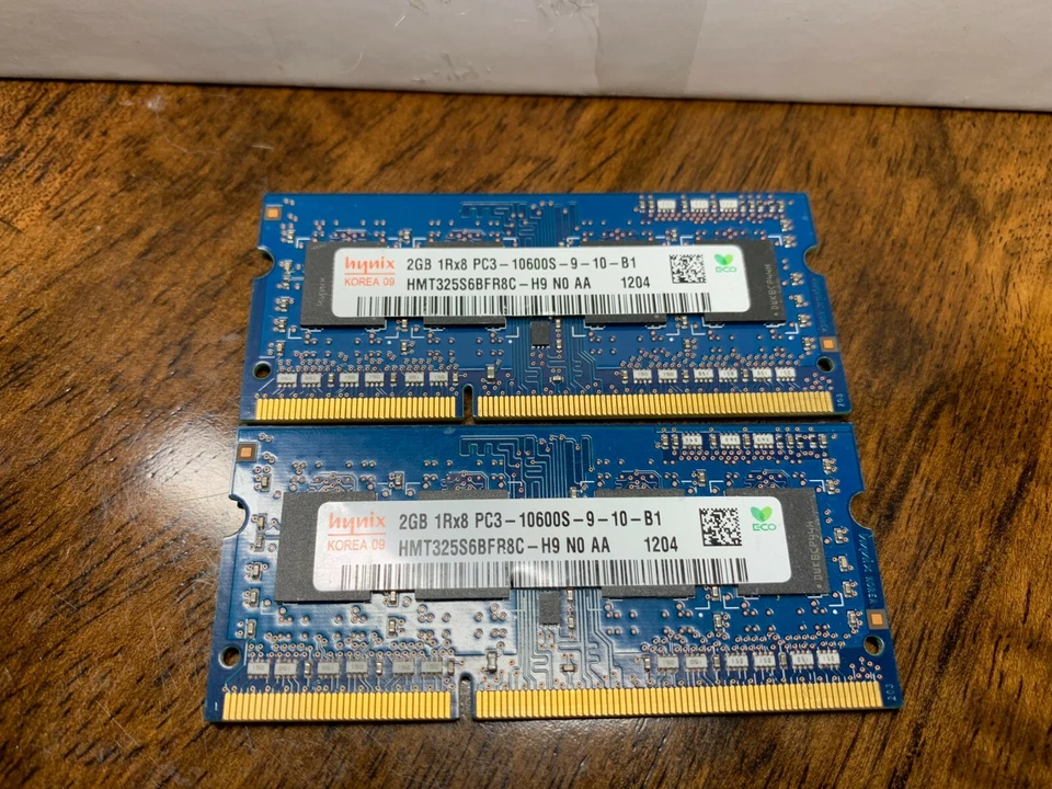 Hynix 4GB (2x 2GB) 1Rx8 PC3 10600S DDR3 SODIMM Laptop Memory - Image 1 of 1