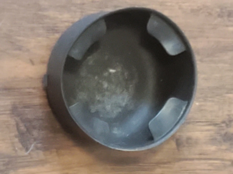 02-09 CHEVY TRAILBLAZER GMC ENVIADO PORTAVASOS GOMA INSERTO NEGRO Más pequeño Foto 1 de 1