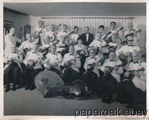ca1950er Foto einer Mandolinenband in San Francisco mit Harfengitarre - Bild 1 von 2