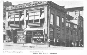 D.P. Thomson Photo Studios 10th & Walnut St. Kansas City, MO Vtg Postcard - Picture 1 of 2