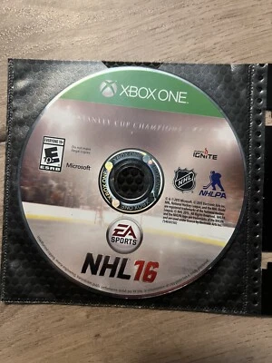 NHL 16 (Microsoft Xbox One, 2015) DISC ONLY - Image 1 of 2