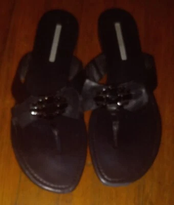 Vera Wang Planos Lavanda Negro Con Estrás Talla 9.5 M Foto 1 de 4