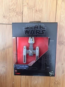 Bnib Star Wars Nero Titanio Serie 08 Y-Wing Fighter Modello Starship Veicolo - Foto 1 di 3