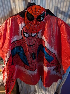 Poncho de vinilo Marvel Spider-Man 1976 disfraz de Halloween con máscara de Ben Cooper  Foto 1 de 4