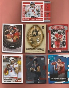 NFL Patrick Mahomes Kansas City Chiefs Football Card - Donruss Rookie + altro - Foto 1 di 8