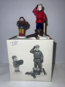 DEPT 56 WOODSMAN AND BOY The Original Snow Village #51306 - Bild 1 von 14