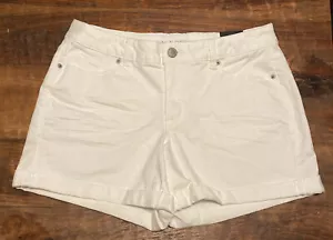 LANE BRYANT WHITE MID RISE SHORTS Sz 14 New Crinkle Distressed Look New - Picture 1 of 5