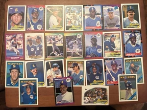 Seattle Mariners baseball card lights 25 cards per lot late 80s - Picture 1 of 2