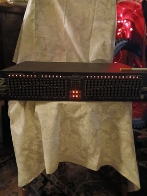 Peavey Q215 FX Dual 15 Band Graphic Equalizer w FLS GREAT SHAPE FAST SHIP - Image 1 of 4