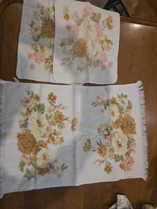 Lot Of 3 Fieldcrest Pink Floral Washcloth Hand Towel Set USA Vintage 1970 - Picture 1 of 6
