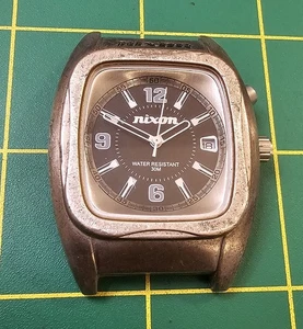 Vintage NIXON Yes Powerslave Uhrengehäuse, ohne Armband, neue Batterie  - Bild 1 von 6