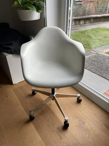 Vitra Eames Plastic Armchair PACC weiß - Bild 1 von 9