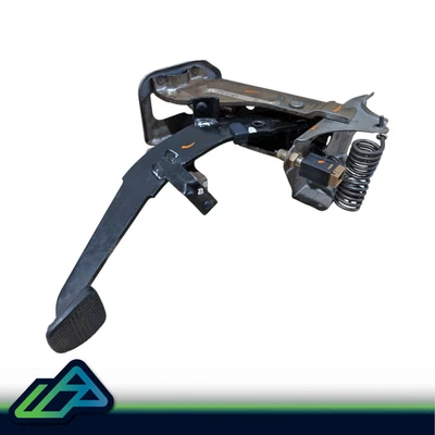 Conjunto de pedal embrague transmisión manual Nissan Xterra Frontier 1998-2004 Foto 1 de 4