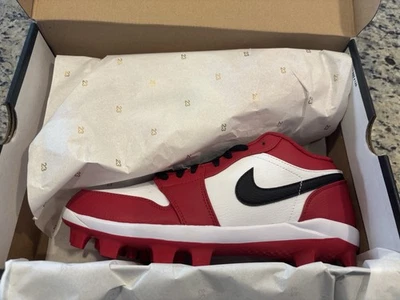 BOTINES DE BÉISBOL NIKE JORDAN 1 RETRO MCS BAJOS GIMNASIO ROJO-NEGRO TALLA 10 [CJ8524-611] Foto 1 de 4