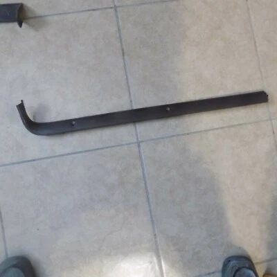 Ford Torino Fastback 1968 1969 interior trasero ventana lateral moldura Cobra Fairlane Foto 1 de 2