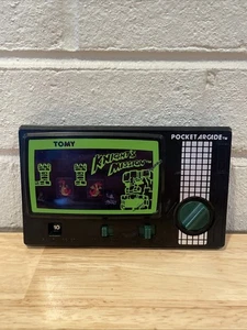 Rare Vintage Tomy Pocket Arcade Game Knight's Mission Wind Up Tested and Working - Bild 1 von 11