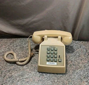 Bell Harvest Gold Yellow Touch Desk Phone Vintage Telephone Bell System Tested - Picture 1 of 7