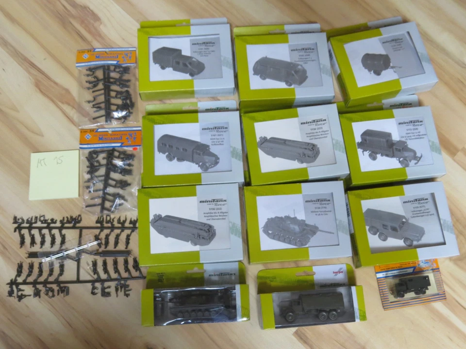 ROCO / HERPA / PREISER / TRIDENT Minitank Bausatz 1:87 in OVP - Bild 1 von 1