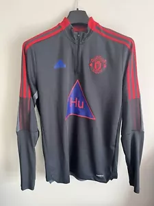 Adidas X Pharrell Williams Manchester United Human Race Size Medium - Picture 1 of 10