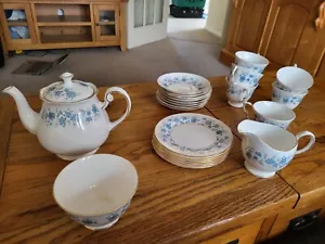 Colclough vintage Braganza Tea Ware Keeping up Appearances Pick your item - Picture 1 of 48