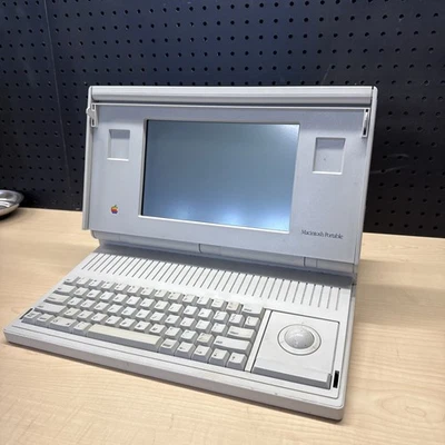 Portátil Apple Macintosh M5120 vintage Foto 1 de 4