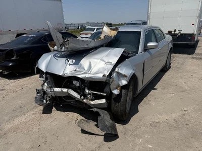 Used Alternator fits: 2005 Chrysler 300 3.5L 160 amp Grade A - Image 1 of 4