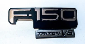 1997 - 2003 FORD F-150 XLT TRITON V8 SIDE FENDER LOGO EMBLEM BADGE  - Picture 1 of 8