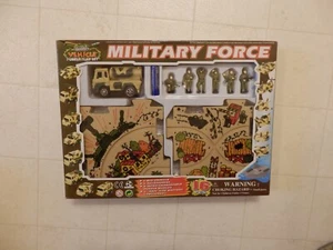 BATTERY OPERATED MILITARY FORCE 16 PIECE PUZZLE SET NIB - Picture 1 of 1