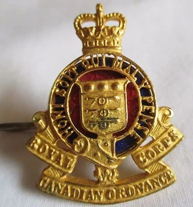VINTAGE ROYAL CANADIAN ORDNANCE CORPS BLUE AND RED CAP / COLLAR BADGE  - Picture 1 of 2