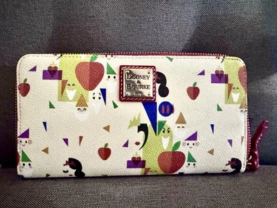 Cartera Dooney & Bourke Disney Blancanieves 85 Aniversario  Foto 1 de 4
