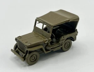 Jeep Willys bachée marron au 1:76° - Modèle plastique petite échelle - TBE - Imagen 1 de 4