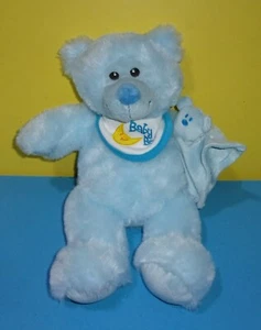 Fiesta Baby Junge Plüsch Kuschelbär mit Tierdecke und Lätzchen 14 Zoll weich liebevoll  - Bild 1 von 2