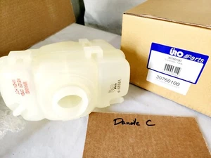 Tanque de expansión de refrigerante URO Parts 30760100 - Imagen 1 de 2