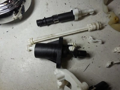 2000-2002 Mercedes Benz W220 S500 S430 Right Headlight Parts Pieces Assortment - Image 1 of 4