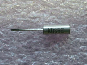 10 x DT-38 32.768 KHz Quarzkristall - Bild 1 von 1