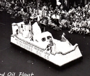Standard Oil Gasoline Minnesota Parade Float Echtfoto Postkarte - Bild 1 von 4